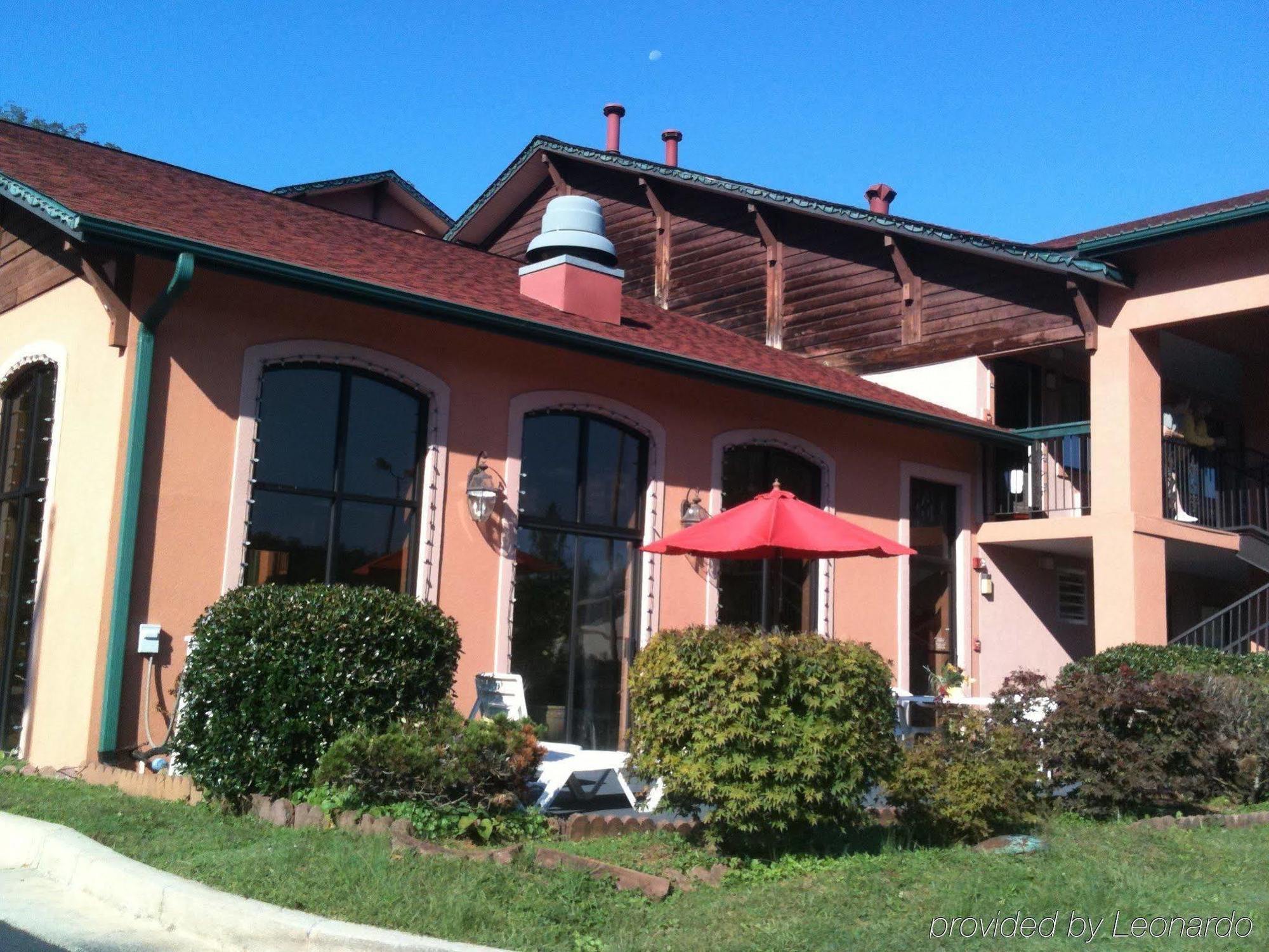Econo Lodge Helen Restoran foto